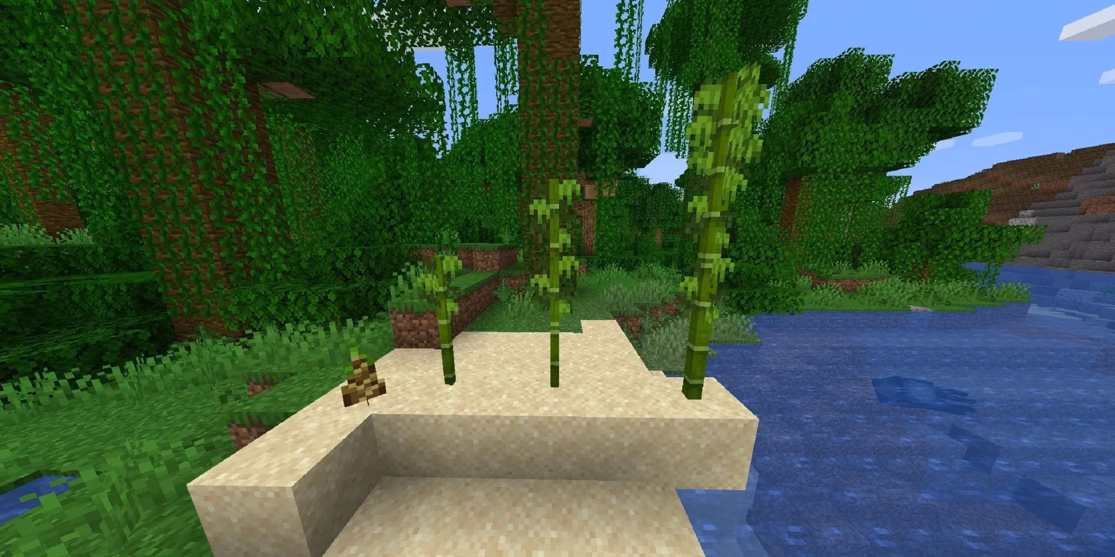 this-minecraft-bamboo-harvester-spins-faster-than-any-axe-swing-image-0